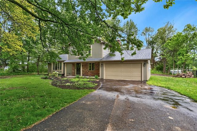 805 Coventry Dr, Webster, NY 14580