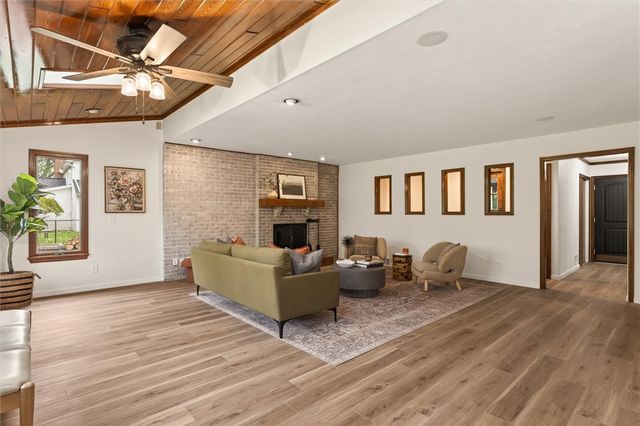 805 Coventry Dr, Webster, NY 14580