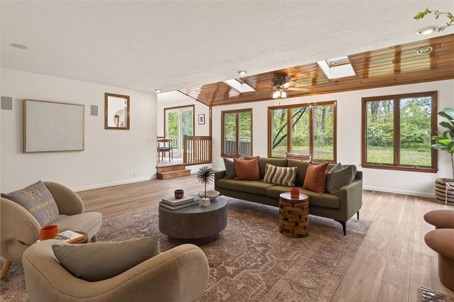 805 Coventry Dr, Webster, NY 14580
