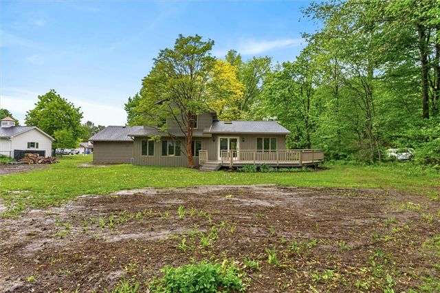 805 Coventry Dr, Webster, NY 14580