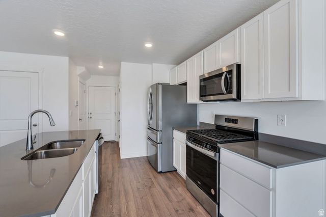 992 W BROADLEAF DR, Santaquin, UT 84655
