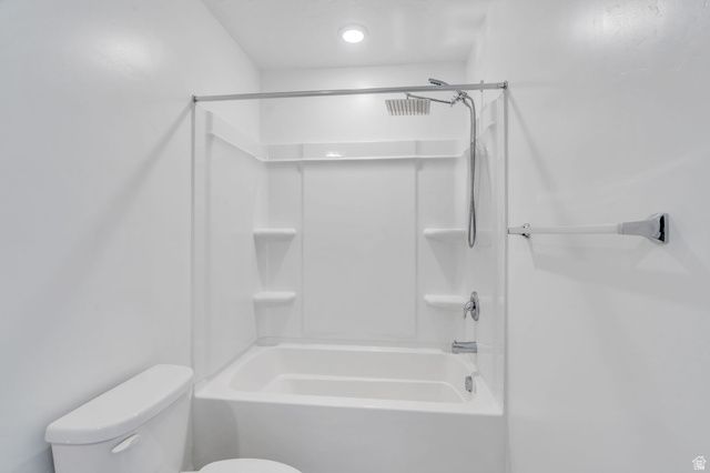 992 W BROADLEAF DR, Santaquin, UT 84655