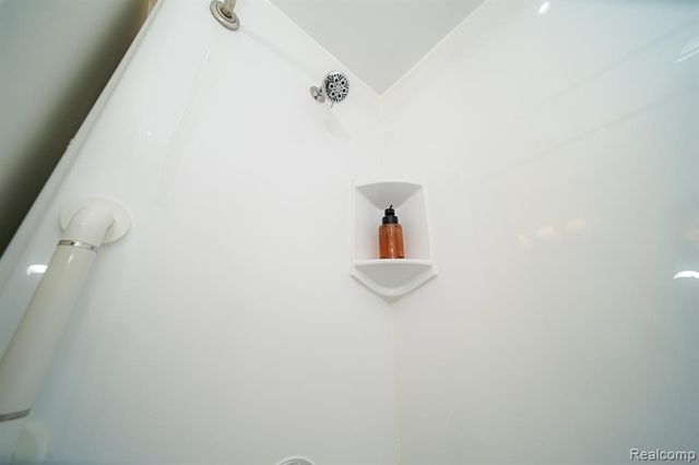 30644 Hayes Road, Roseville, MI 48066