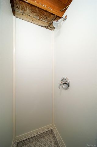 30644 Hayes Road, Roseville, MI 48066