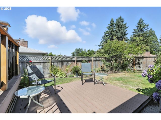 13141 Ne EUGENE St, Portland, OR 97230