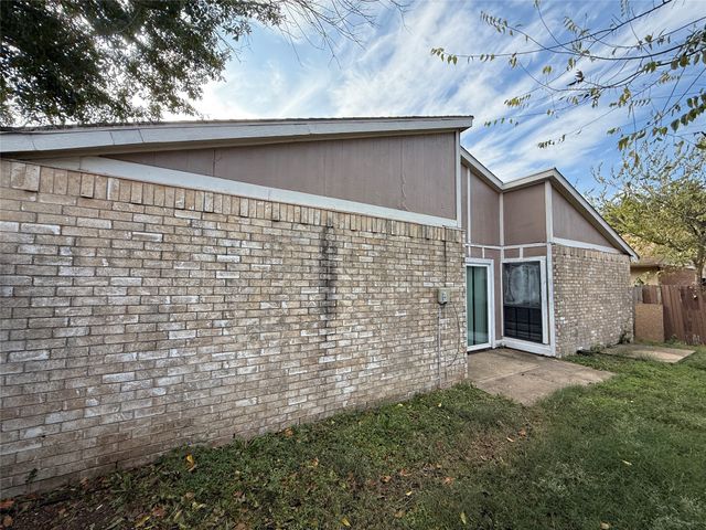 9511 Culberson Street, Dallas, TX 75227