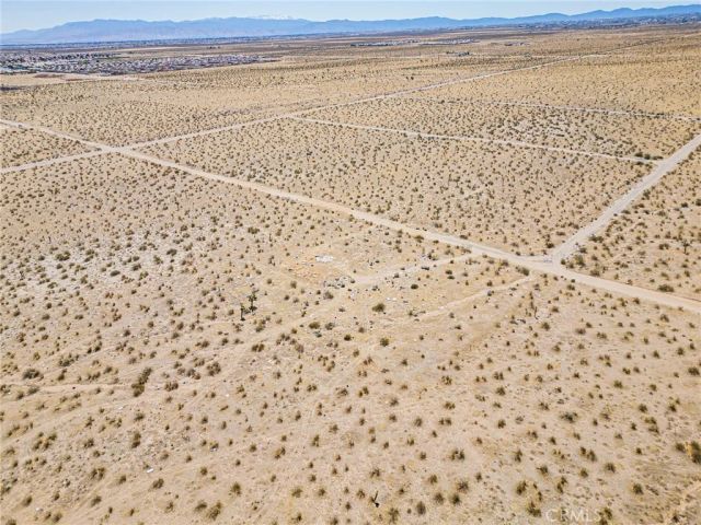 9500 Villa, Adelanto, CA 92301