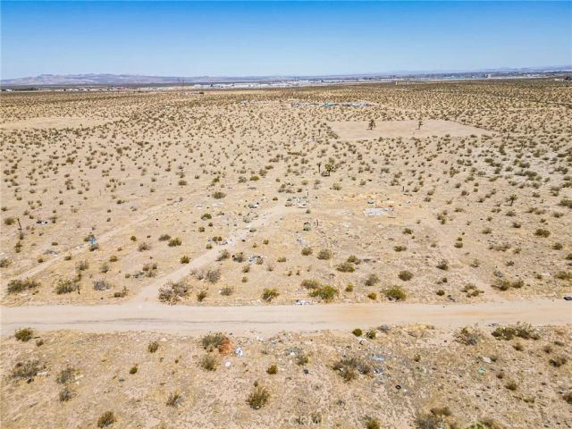 9500 Villa, Adelanto, CA 92301