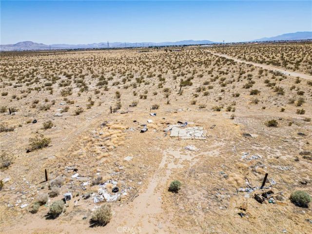 9500 Villa, Adelanto, CA 92301