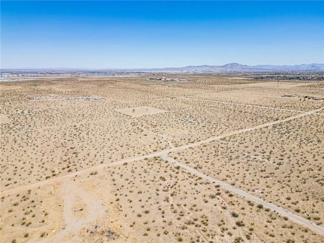 9500 Villa, Adelanto, CA 92301