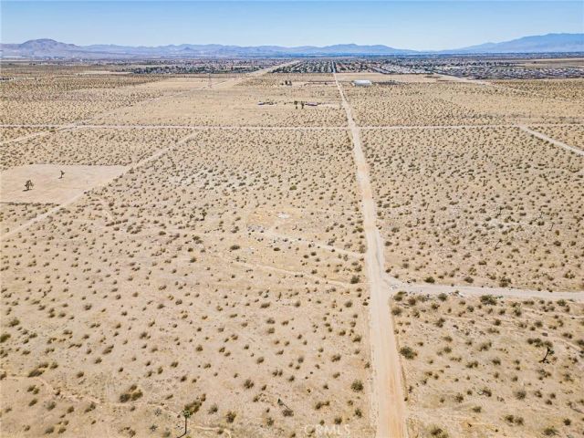 9500 Villa, Adelanto, CA 92301