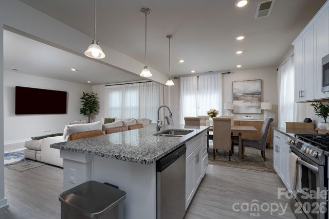 212 Brownstone Drive 81, Rock Hill, SC 29730