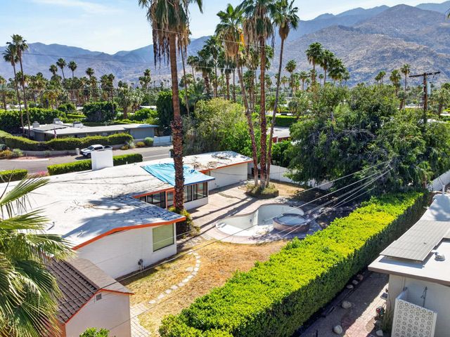 1450 E Mesquite Avenue, Palm Springs, CA 92264