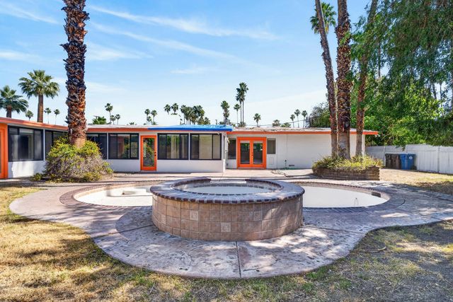 1450 E Mesquite Avenue, Palm Springs, CA 92264