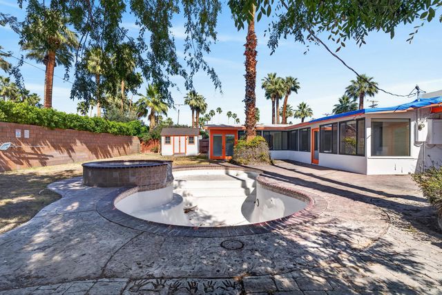 1450 E Mesquite Avenue, Palm Springs, CA 92264