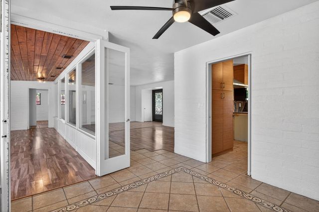 1450 E Mesquite Avenue, Palm Springs, CA 92264