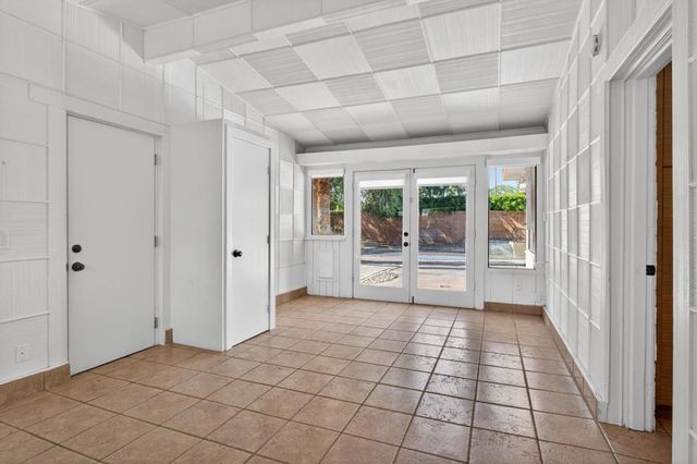 1450 E Mesquite Avenue, Palm Springs, CA 92264