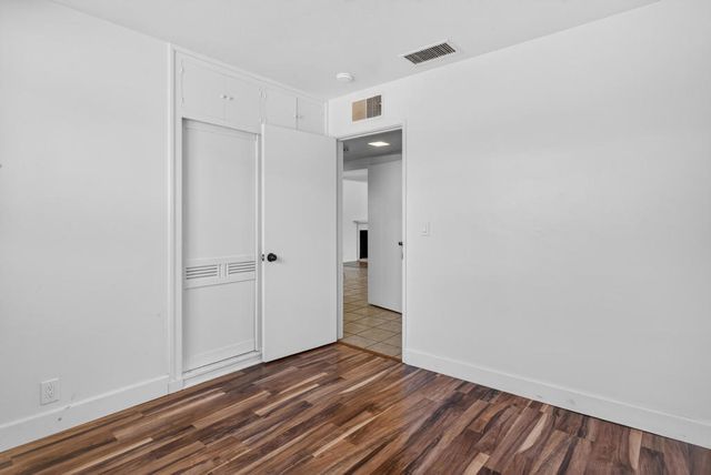 1450 E Mesquite Avenue, Palm Springs, CA 92264