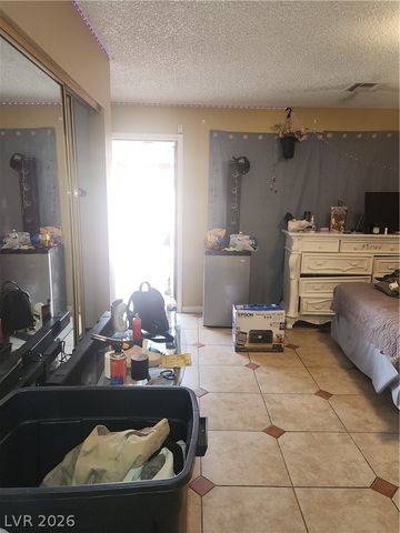 5166 West Desert Inn Road, Las Vegas, NV 89146