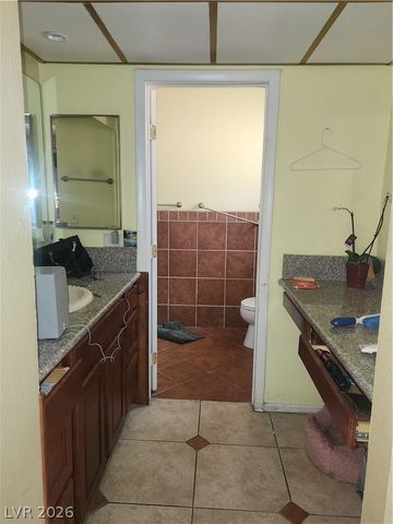 5166 West Desert Inn Road, Las Vegas, NV 89146