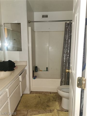 5166 West Desert Inn Road, Las Vegas, NV 89146