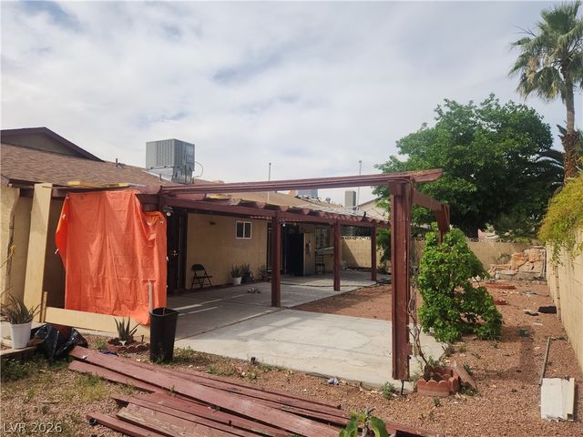 5166 West Desert Inn Road, Las Vegas, NV 89146