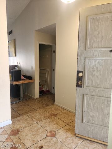 5166 West Desert Inn Road, Las Vegas, NV 89146