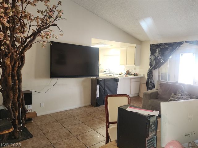 5166 West Desert Inn Road, Las Vegas, NV 89146