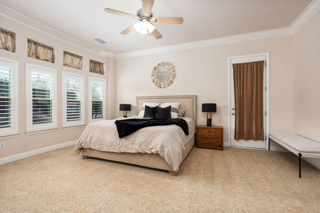 Image 33 of property listing at 321 N Preston Street, Visalia, CA 93291