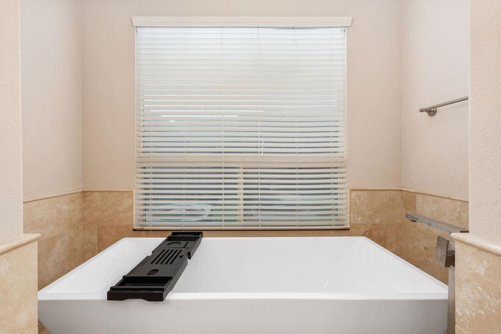 Image 37 of property listing at 321 N Preston Street, Visalia, CA 93291