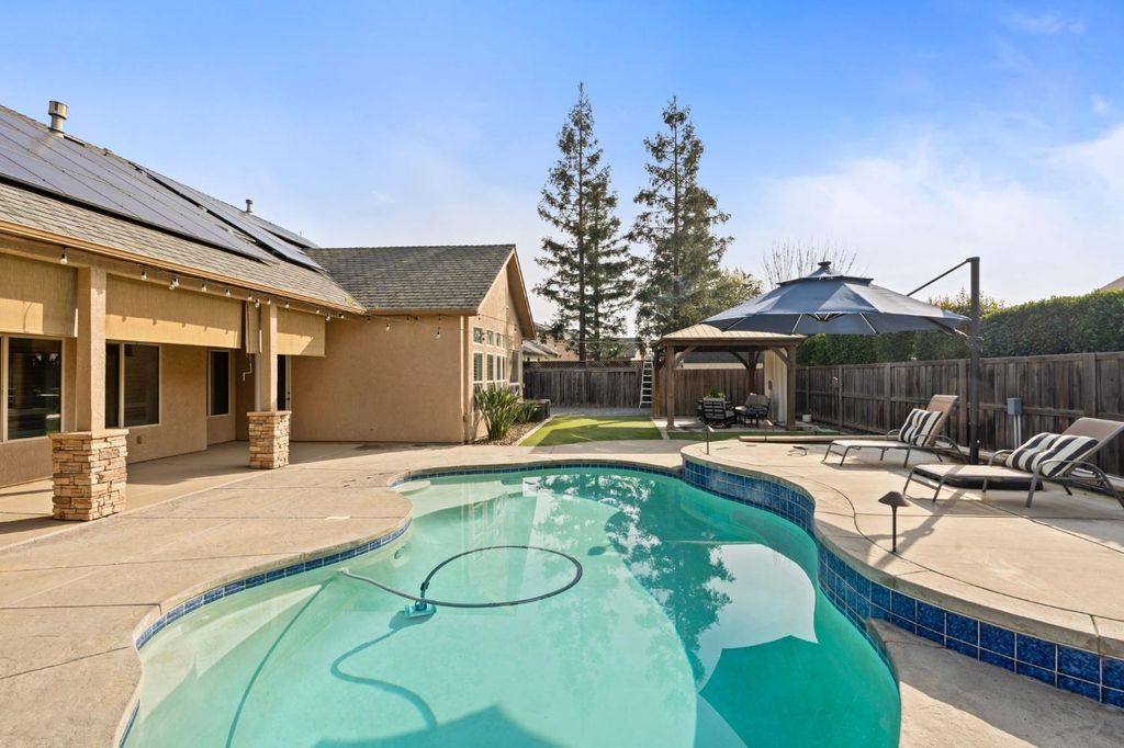 Image 41 of property listing at 321 N Preston Street, Visalia, CA 93291