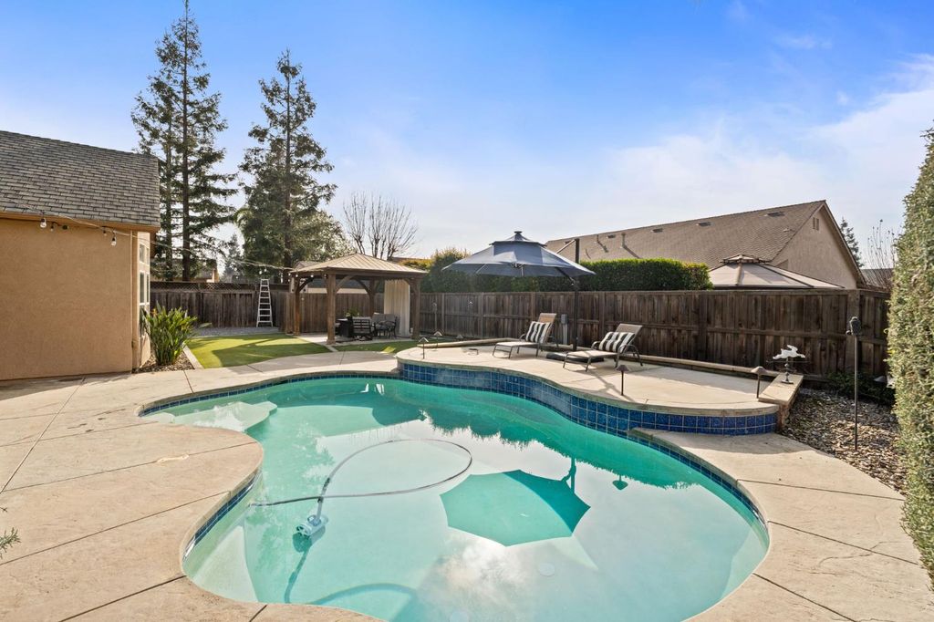 Image 42 of property listing at 321 N Preston Street, Visalia, CA 93291