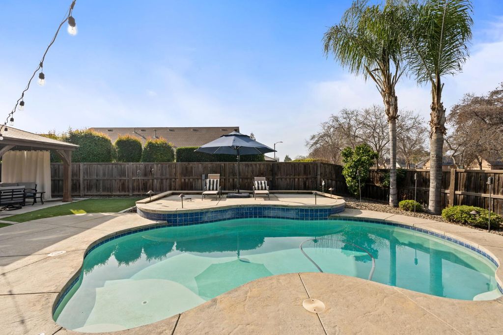 Image 44 of property listing at 321 N Preston Street, Visalia, CA 93291