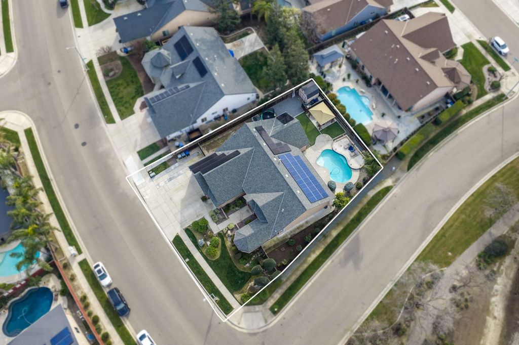 Image 53 of property listing at 321 N Preston Street, Visalia, CA 93291