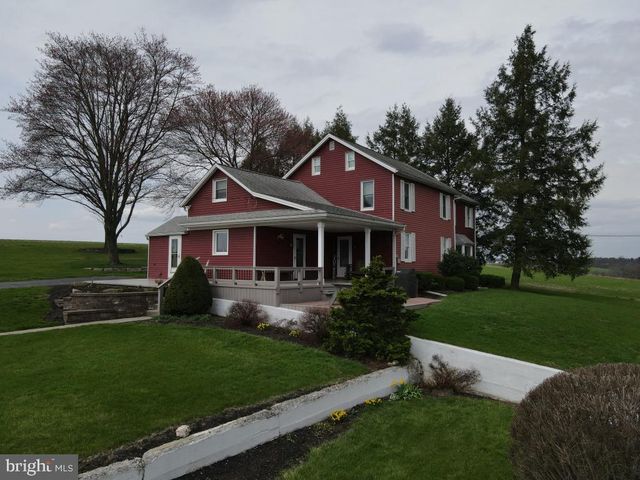 2575 VALLEY RD, Manheim, PA 17545