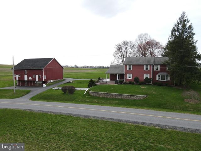 2575 VALLEY RD, Manheim, PA 17545