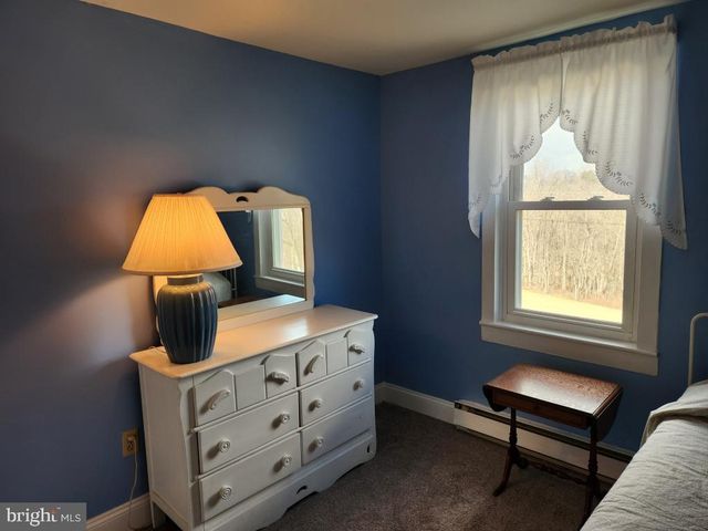 2575 VALLEY RD, Manheim, PA 17545