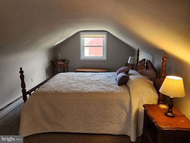2575 VALLEY RD, Manheim, PA 17545