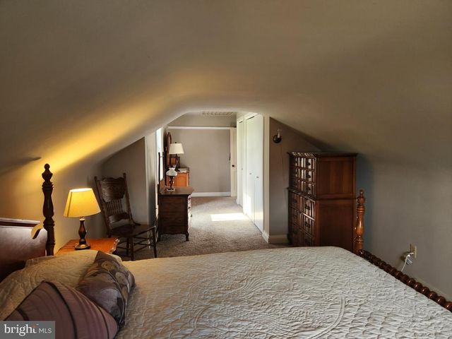 2575 VALLEY RD, Manheim, PA 17545
