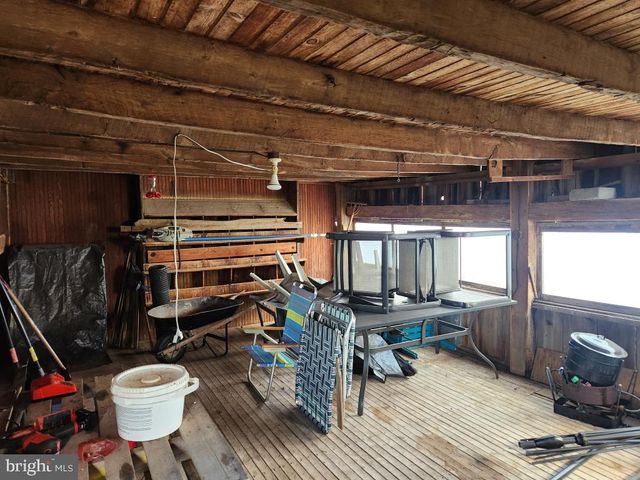 2575 VALLEY RD, Manheim, PA 17545
