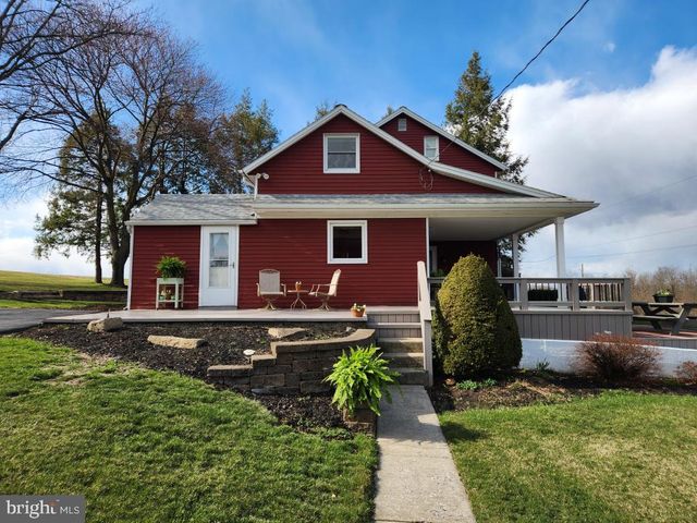 2575 VALLEY RD, Manheim, PA 17545