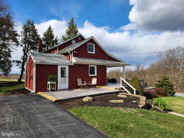 2575 VALLEY RD, Manheim, PA 17545