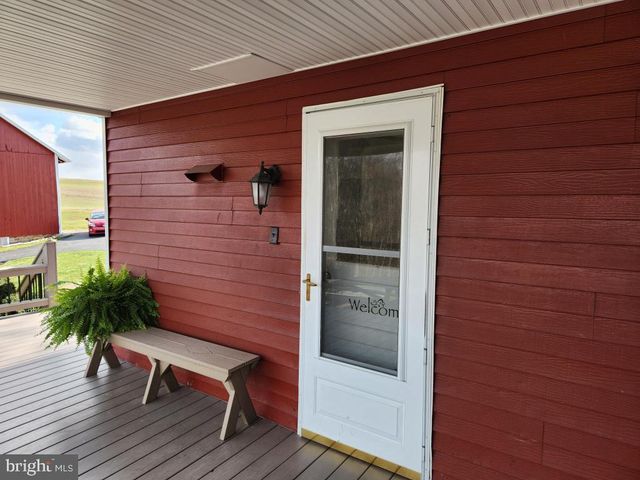 2575 VALLEY RD, Manheim, PA 17545