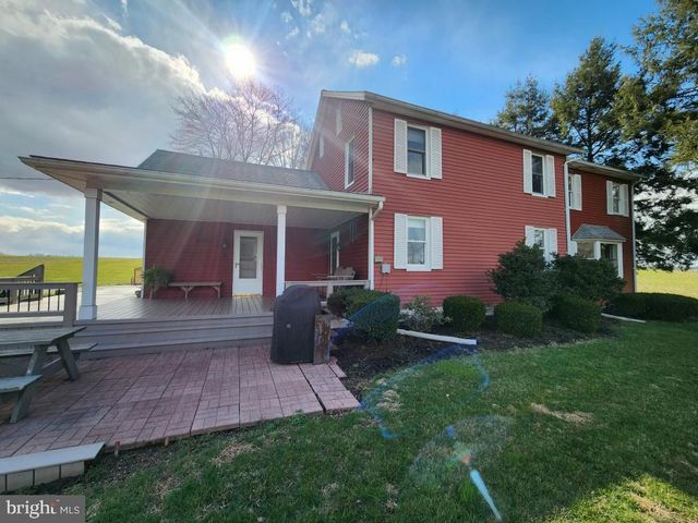 2575 VALLEY RD, Manheim, PA 17545