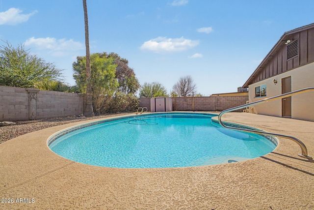 6907 W Palo Verde Drive, Glendale, AZ 85303