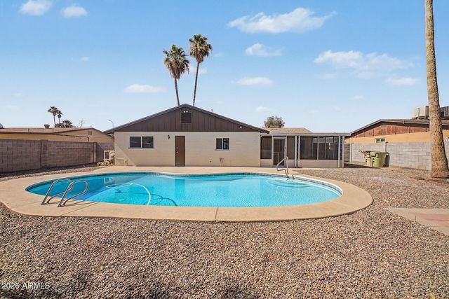 6907 W Palo Verde Drive, Glendale, AZ 85303
