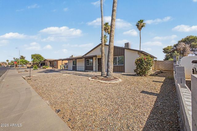 6907 W Palo Verde Drive, Glendale, AZ 85303
