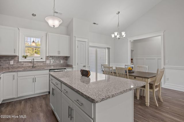 521 Leatherwood Drive NW, Calabash, NC 28467