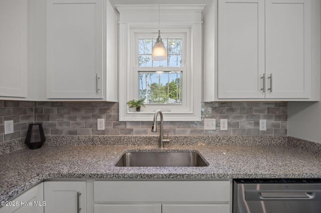 521 Leatherwood Drive NW, Calabash, NC 28467