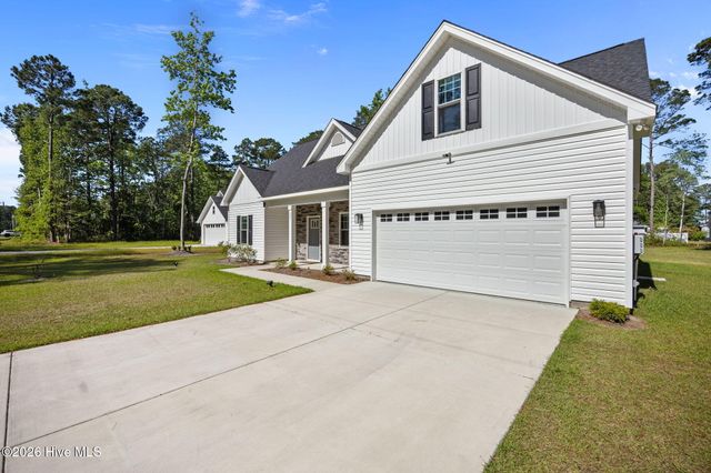521 Leatherwood Drive NW, Calabash, NC 28467